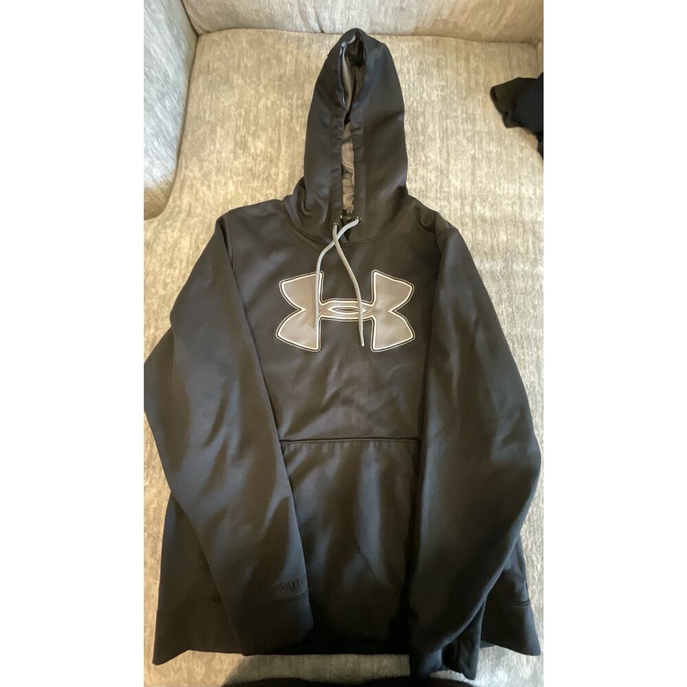 Men’s Under Armour hoodie M